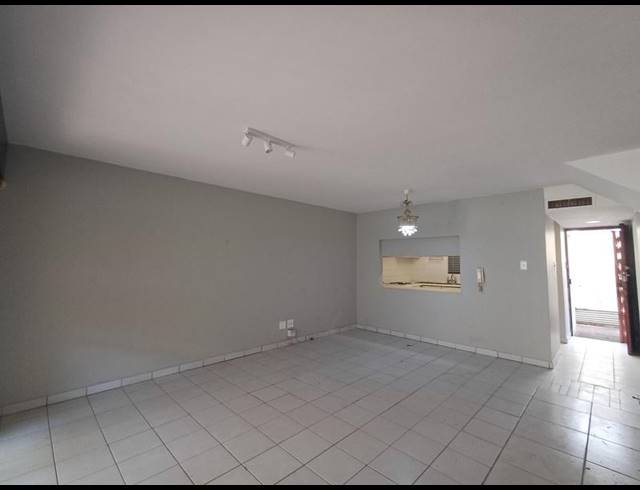 3 BEDROOM TOWNHOUSE FOR SALE IN MORNINGSIDE
